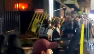 VIDEOS - Balazos y una batalla campal en la noche de Los Chichos en el Teatro Caupolicán