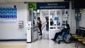 Riña entre médicos en pleno Hospital de Coronel deja un herido de gravedad