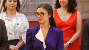 Camila Vallejo explica permanencia de Ávila en el Mineduc: 