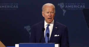 Alza del dólar y llamado a la tranquilidad de Biden: las réplicas del colapso del Silicon Valley Bank