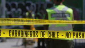 Accidente obligó a cortar el tránsito en la Alameda frente a La Moneda