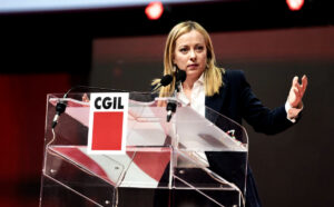 Bella Ciao: sindicatos reciben a primera ministra de Italia Giorgia Meloni con canción antifascista