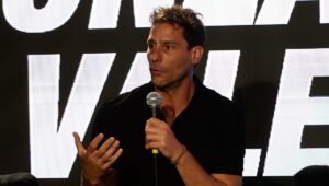 Gonzalo Valenzuela confirma relación con Kika Silva: 