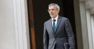 El respaldo del ministro Cordero al TC tras críticas por rechazo a impugnaciones de indultos