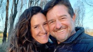 Al más puro estilo de Shakira: ex pareja de Claudio Orrego lanzó canción de desamor