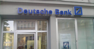 Deutsche Bank: por qué la caída del banco alemán hizo temblar a la economía mundial
