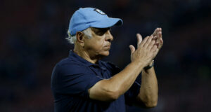 Tranquilidad para el fútbol chileno: Nelson Acosta fue dado de alta