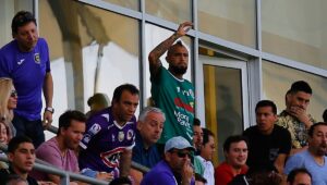 De vuelta al barrio: el frustrado sueño de Arturo Vidal con Rodelindo Román