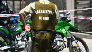 Cómo un capitán del Ejército frustró encerrona en Vitacura: le sacó la puerta al auto de los delincuentes