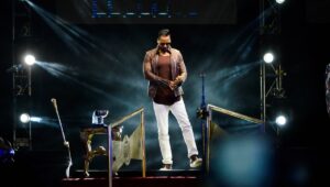 Falso aviso de bomba retrasa recital de Romeo Santos en Movistar Arena