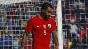 Mauricio Pinilla se cuadra con Alexis Sánchez: 