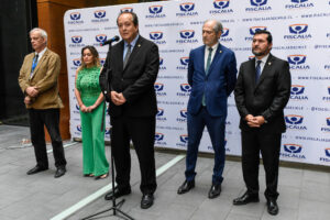 Fiscalía pedirá prisión para extranjeros que sean detenidos y no tengan carnet de identidad