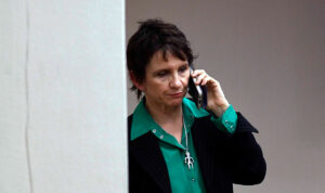 Tohá enfrenta a Carter con desmentido de comunas que entran en el plan Calle sin Violencia