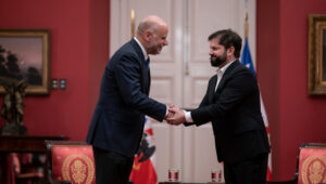 Boric concreta su primera reunión con el ministro Elizalde: 