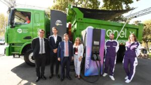 Presentan en Enade el primer camión de alto tonelaje 100% eléctrico para la Gran Minería