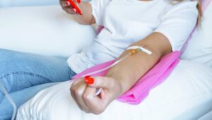 Tres razones porqué la sueroterapia está revolucionando la medicina estética