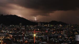 Las comunas incluidas en la Alerta Temprana para la RM por tormentas eléctricas