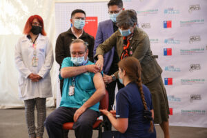 Vacuna bivalente del COVID-19: revisa dónde está tu vacunatorio más cercano