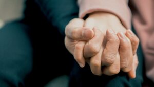 Neuropatía periférica: Adormecimiento y hormigueo en manos y pies son algunos de los síntomas de esta enfermedad