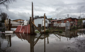 Sistema frontal deja a miles de clientes sin luz y a más de 300 viviendas afectadas
