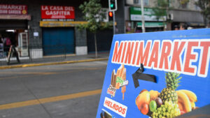 Imacec repite caída: actividad económica disminuyó 2,1% en marzo
