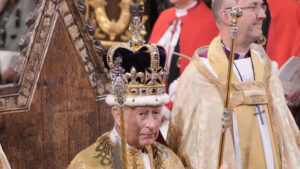 Carlos III fue coronado como rey del Reino Unido