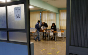 ¿A qué hora se cierran las mesas?