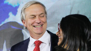 Republicanos siguen sonriendo: Kast lidera preferencia presidencial espontánea en Cadem