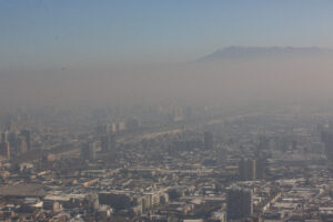 Primera alerta ambiental del año: revisa la restricción vehicular en la Región Metropolitana