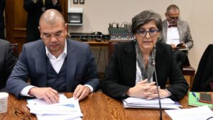 Super de Salud: Isapres deberán devolver a usuarios USD 1.415 millones por cobros excesivos