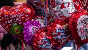 Familias destinarán cerca de 20 mil pesos en promedio para regalos del Día de la Madre