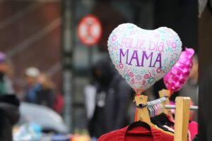 ¿Aún sin regalo para el Día de la Madre? Más de 20 opciones para sorprenderlas