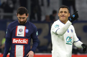PSG se contacta con Alexis Sánchez para conocer sus condiciones y evaluar una arremetida