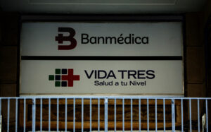 Cómo llegamos a esto: los cuatro episodios que advirtieron y desataron la actual crisis de las isapres
