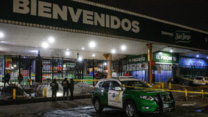 Detienen a sujeto que disparó a carabinero tras robar a dueño de carnicería en Recoleta