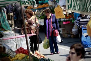 Bono Jefa de Hogar 2023: revisa los requisitos para recibir más de $300 mil