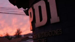 PDI detiene a carabineros que cobraban por dar protección a víctimas de organización criminal