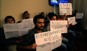 ¿Cuántas familias están endeudadas con el CAE y esperan la condonación que prometió el Gobierno?