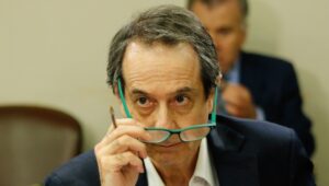 Denunciante de ex subsecretario Larraín: 