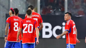 Lesión de última hora y una gran ausencia marcan la nómina de la Roja