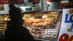 Inflación baja del 9%: qué productos sufrieron alzas y bajas en sus precios