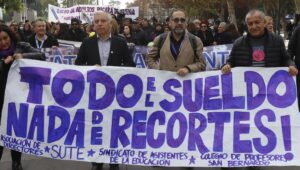 Profesores de la Región Metropolitana iniciarán paro el próximo miércoles 14 de junio