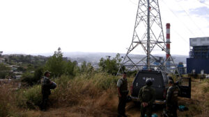 Gobierno se querellará por derribo con explosivos de una torre de alta tensión en Arauco