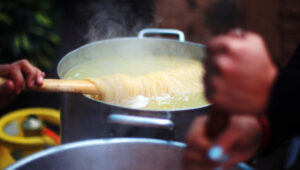 Concepción: hombre es capturado tras lanzar olla con agua caliente a su bebé de un año