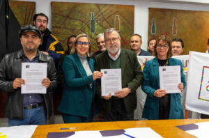 De Aguirre respira en el Ministerio de las Culturas y llega a acuerdo con funcionarios en paro