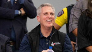 Cámara Baja de EE.UU. aprueba proyecto para retirar fondos a Visa Waiver de Chile