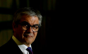 Encuesta Black&White: 65% quiere un pacto fiscal, pero el 59% cree que Marcel hace un 