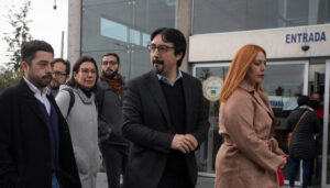 En Revolución Democrática cambian el tono, presentan querella y advierten que 