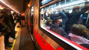 Qué provocó el cierre de tres estaciones de la Línea 5 del Metro de Santiago