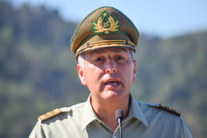 Mario Rozas por estallido social: “La Moneda estuvo a punto de caer y gracias a Carabineros hoy hay Estado de Derecho”